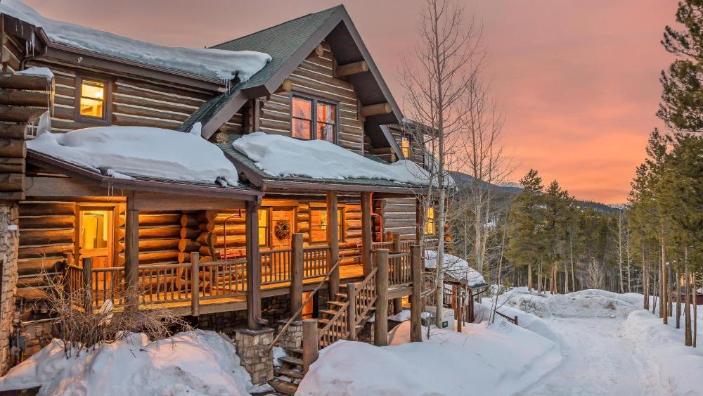 Ski Classic Lodge